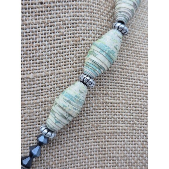 Artisan Black & Green Bead & Faux Paper Collar Teardrop Pendant Necklace 16" - Picture 7 of 11